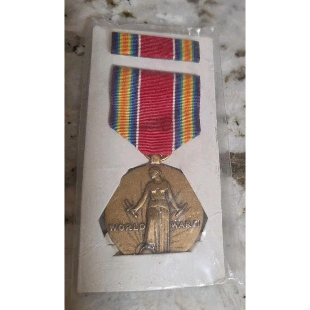 Victory World War II Campaign and Service Medal Freedom of Speech and Religion